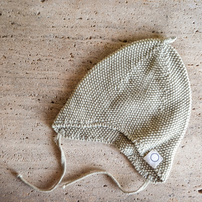 Knitted new born hat Olive