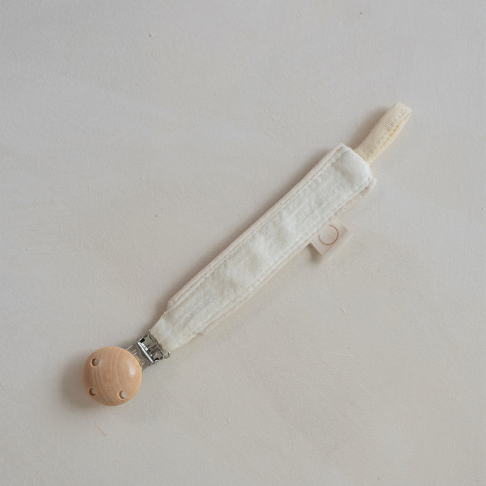 René Pacifier Clip